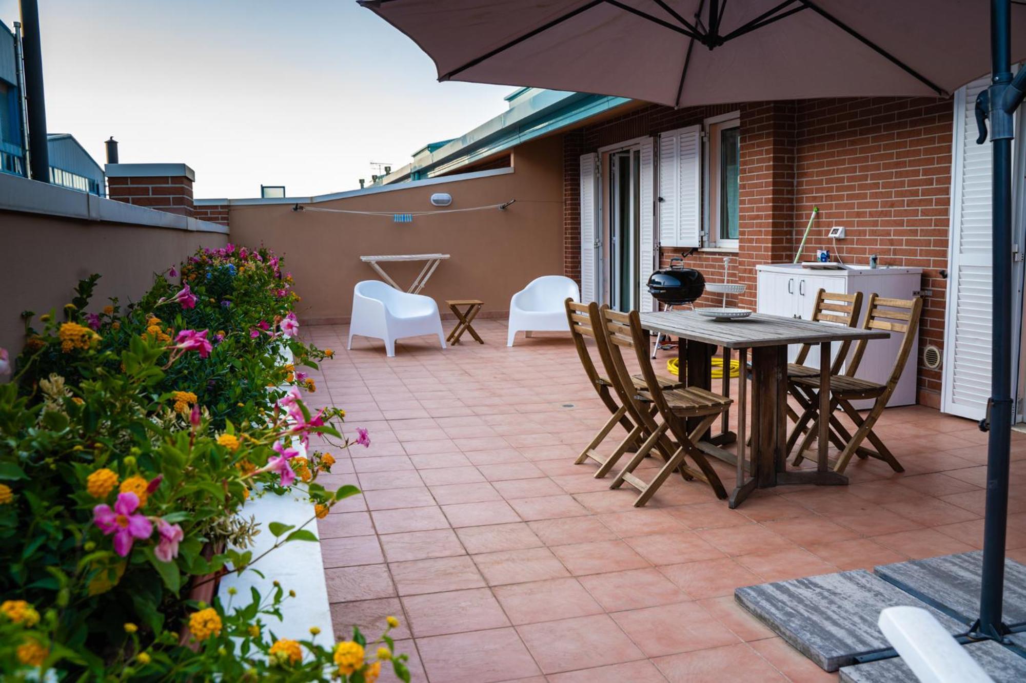 Apartament Tra Mare E Centro Citta! Livorno Zewnętrze zdjęcie